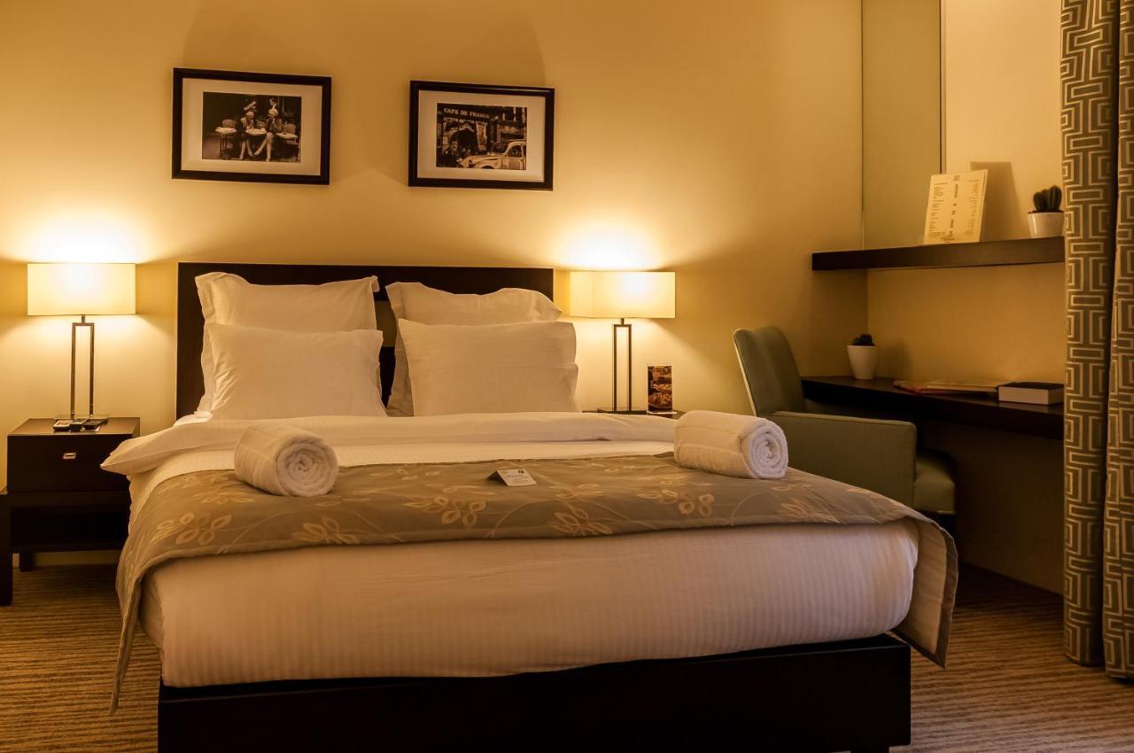 The Parisian Hotel เบรุต ภายนอก รูปภาพ